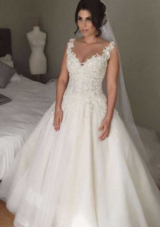 Tulle Long/Floor-Length Ball Gown Sleeveless V Neck Covered Button Wedding Dress With Appliqued