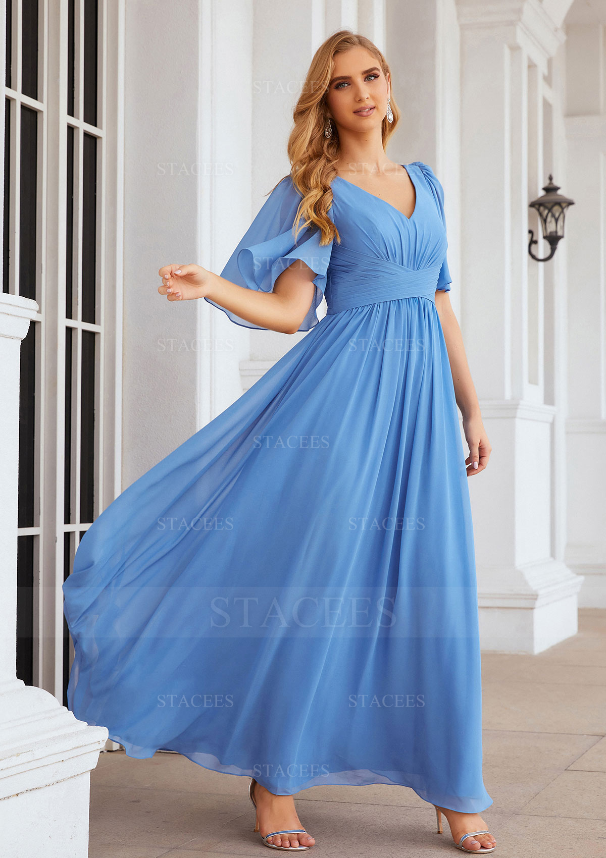 Robe trapèze col en v mousseline élégant longueur ras du sol robe de mère de la mariée avec plissé