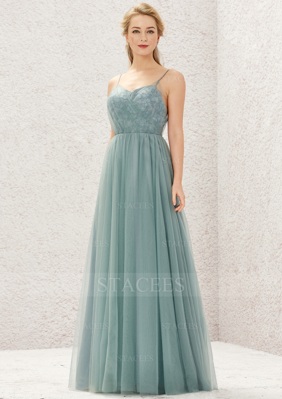 Princess A-line V Neck Sleeveless Tulle Long/Floor-Length Bridesmaid Dress With Pleated Appliqued