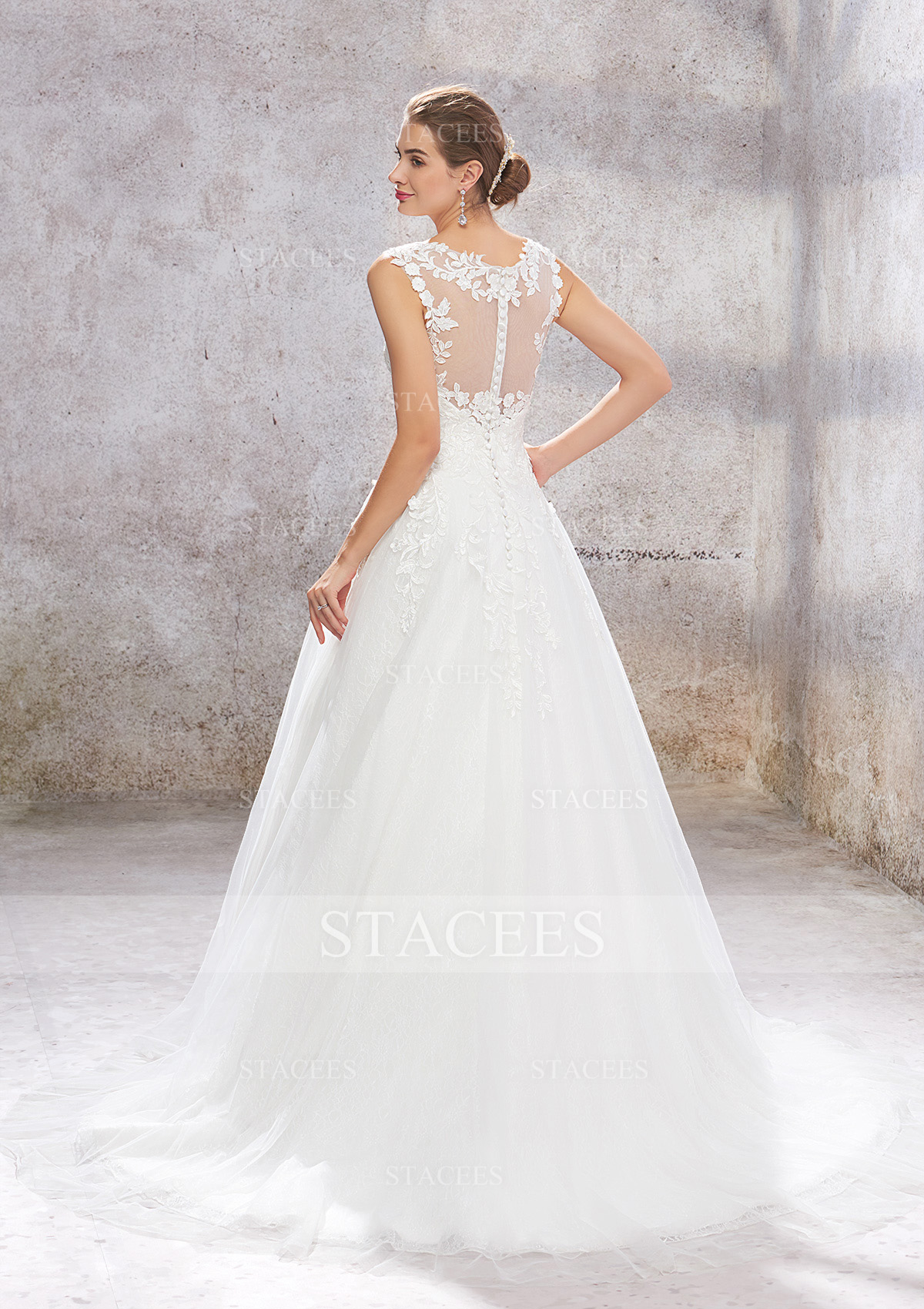 Ivory Ball Gown Princess Scoop Neck Sleeveless Court Train Lace Tulle Wedding Dress - STACEES