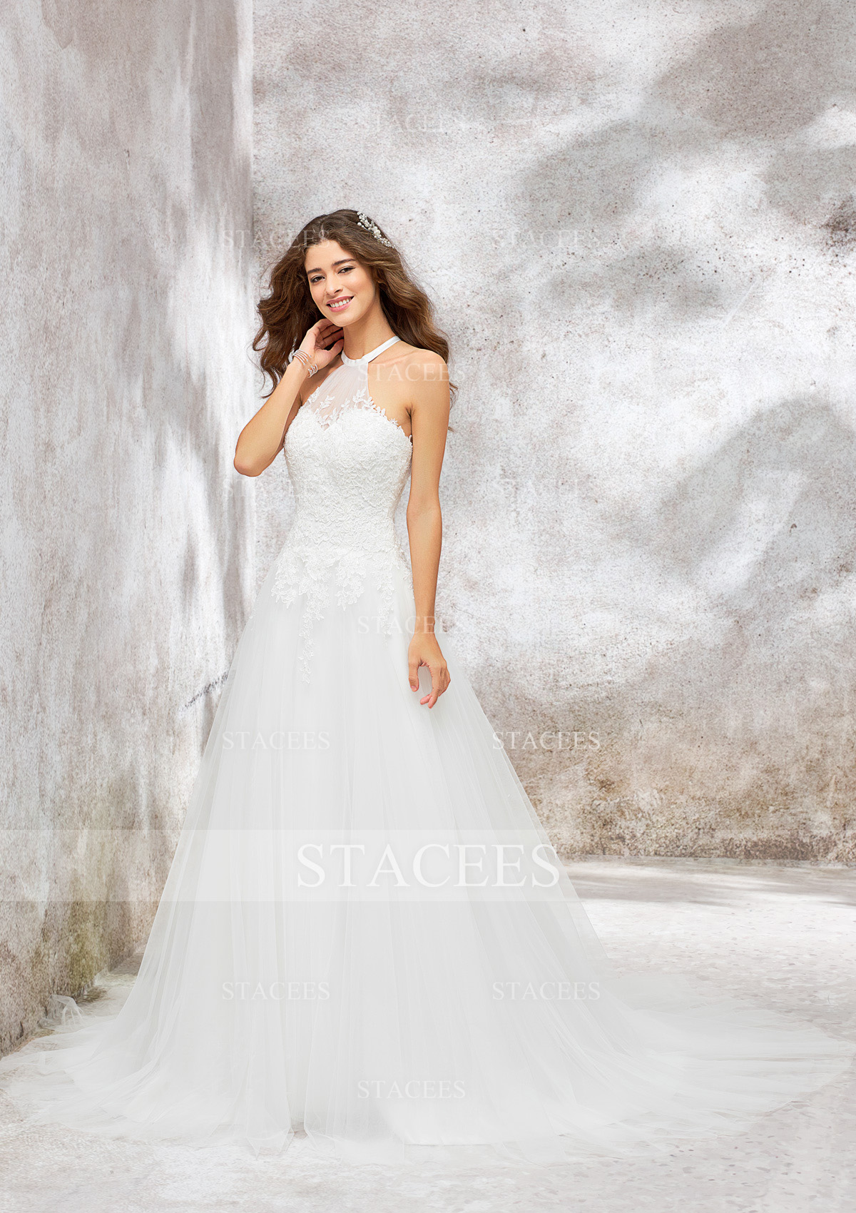 halter neck tulle wedding dress Halter Neck Applique Tulle Wedding Dress adorned with A-Line