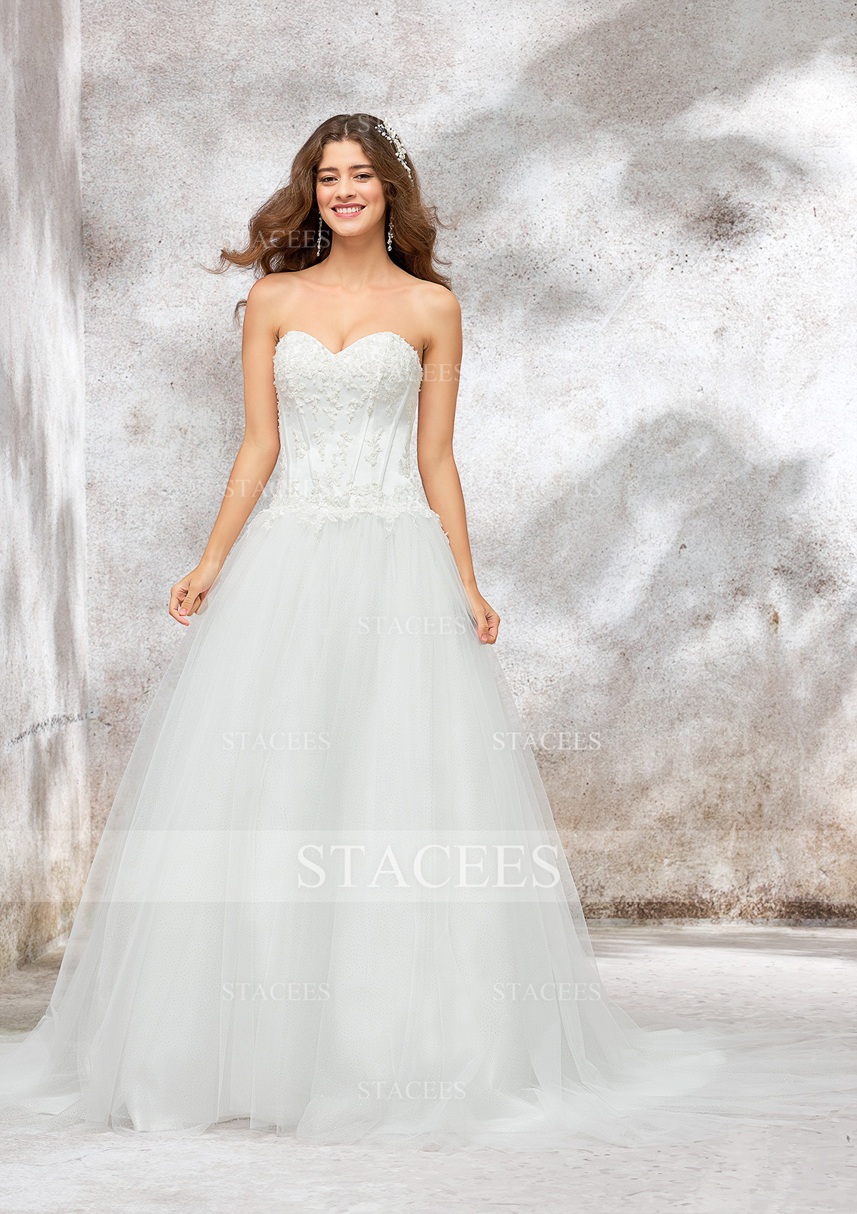 Ivory Ball Gown Princess Sweetheart Sleeveless Court Train Tulle Wedding Dress With Sequins Glitter Appliques - STACEES