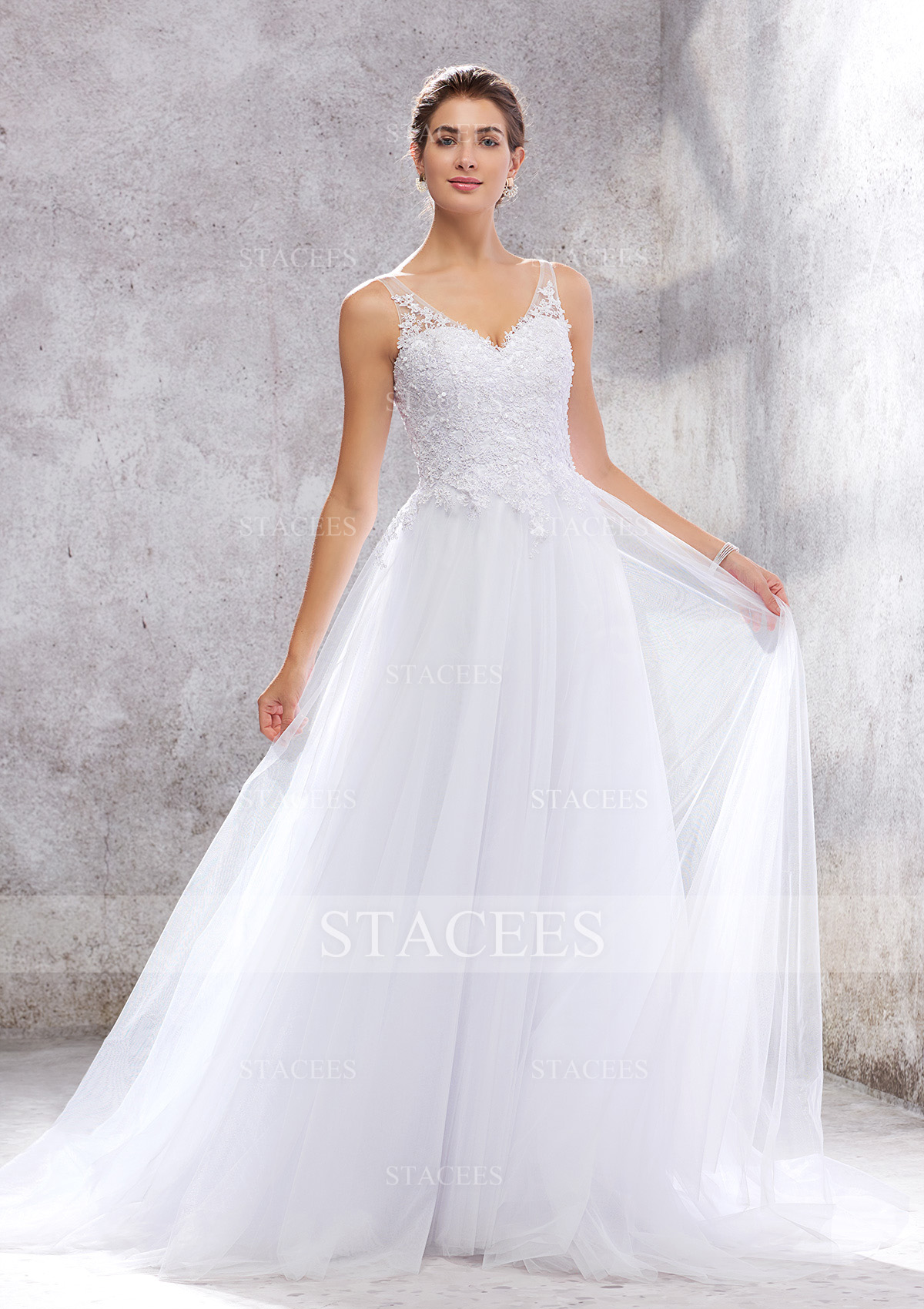 Trapèze robe princesse traîne cour tulle robe de mariée avec appliques