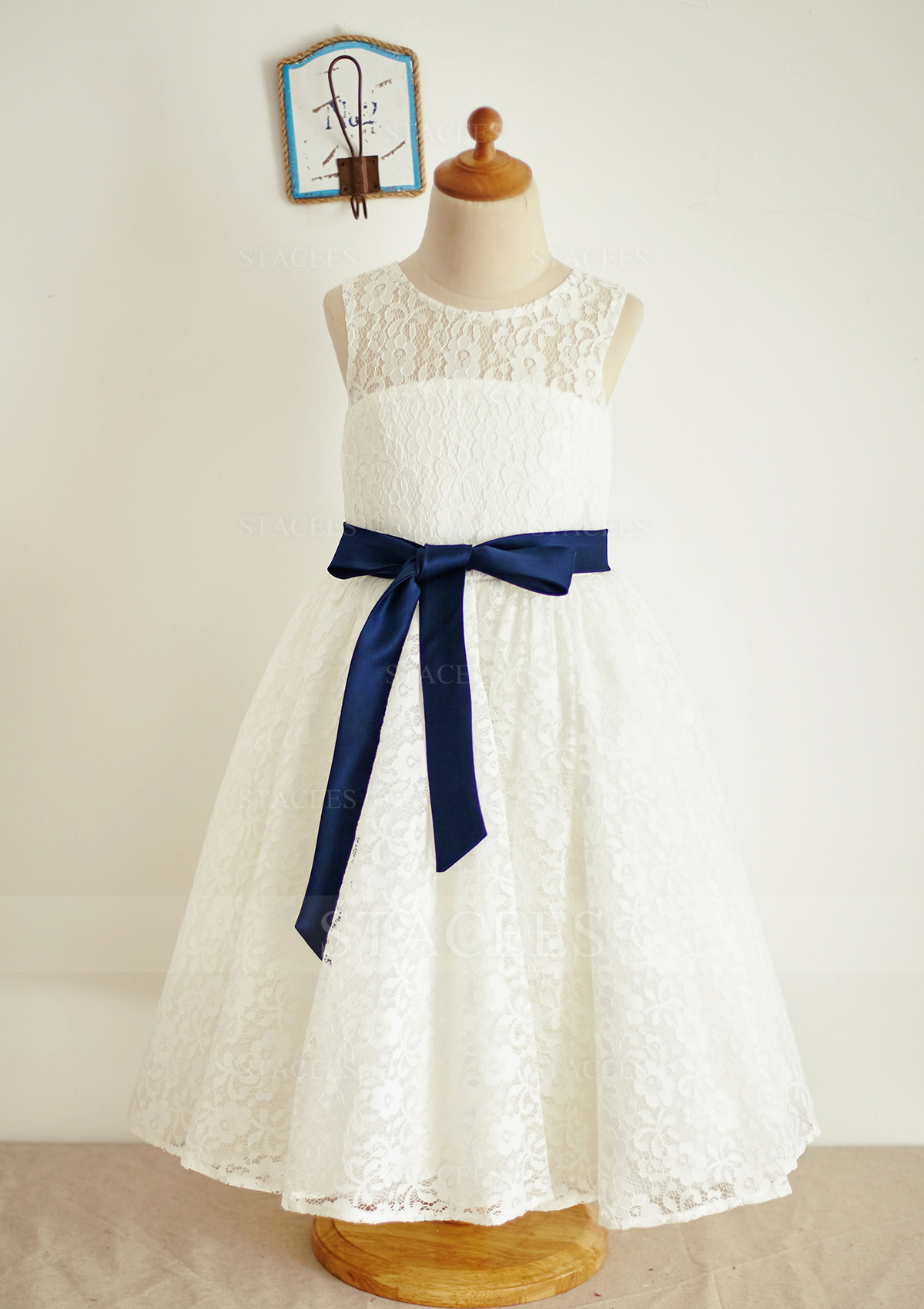 A-line/Princess Scoop Neck Ankle-Length Lace Tulle Flower Girl Dress With Sashes