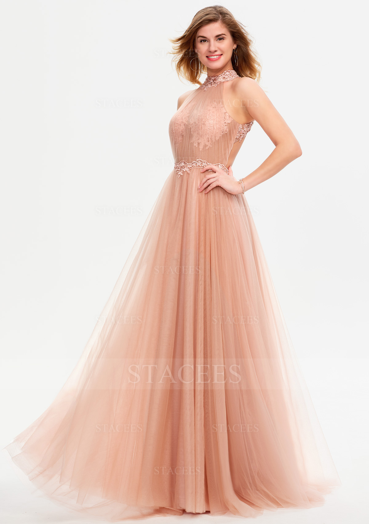 Trapèze licou tulle traîne balayage robe de bal avec lace sequins