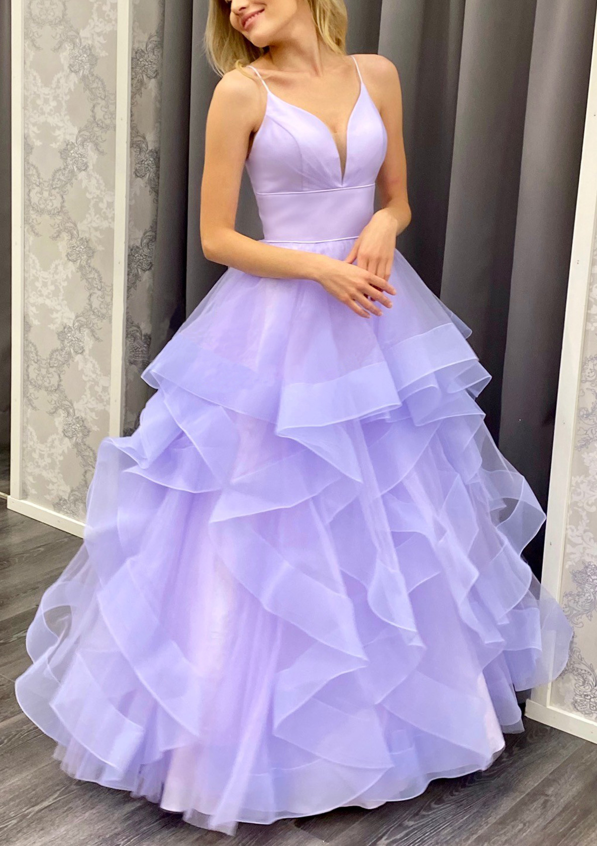 A-line V Neck Spaghetti Straps Long/Floor-Length Tulle Prom Dress With Ruffles