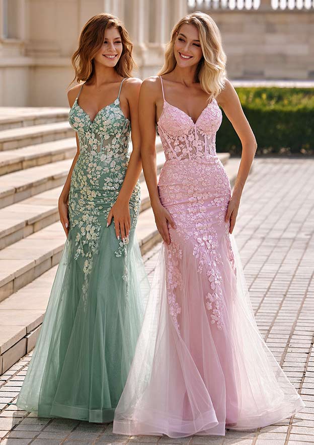 Trumpet/Mermaid V Neck Tulle Sweep Train Prom Dress with Appliqued Sequins Glitter