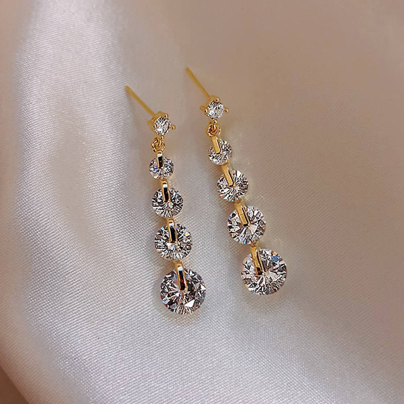 Bonitos chapado en oro de 18k rhinestones pendientes