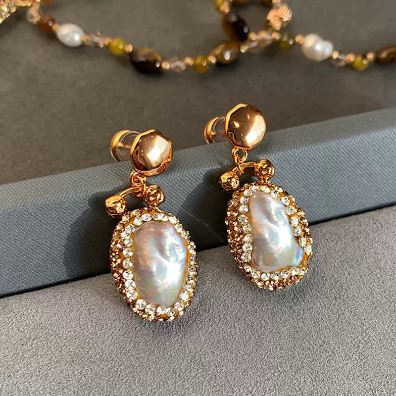 Charmant plaqué or jaune boucles d'oreilles 