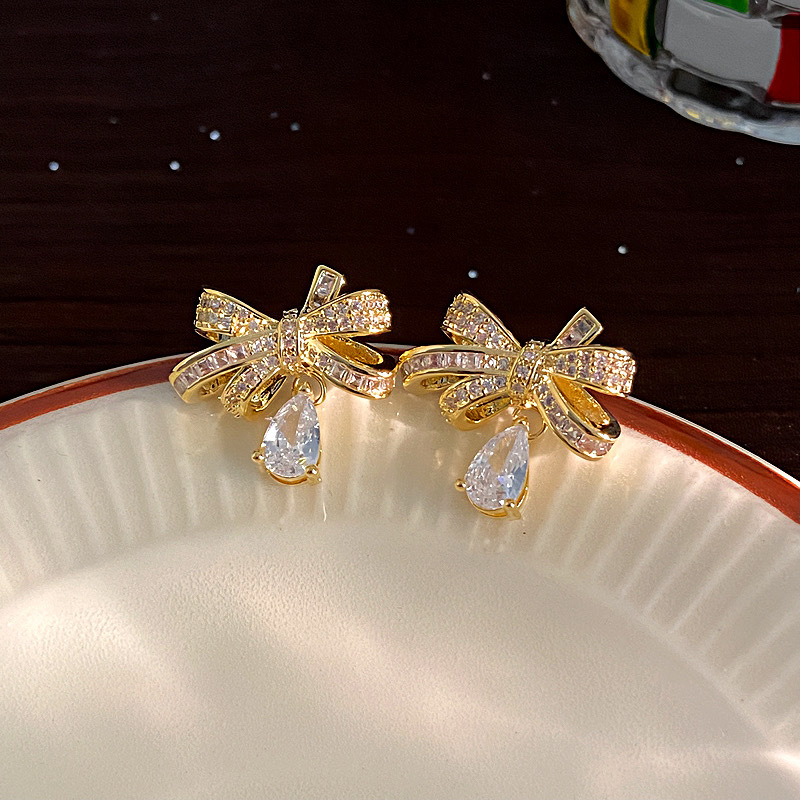 Románticos espléndidos cobre pendientes con rhinestones