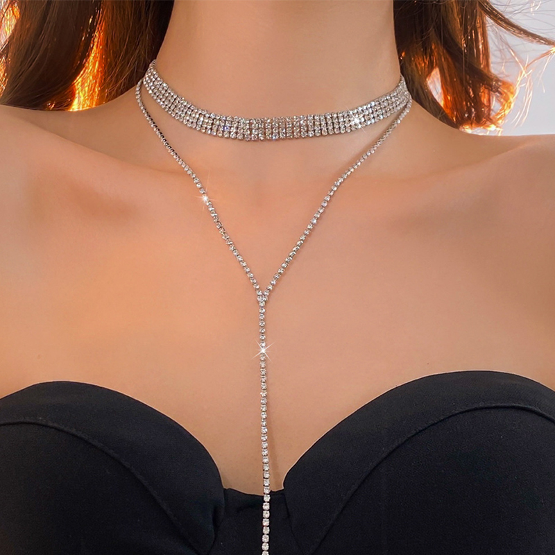 Beau étincelant alliage colliers avec strass