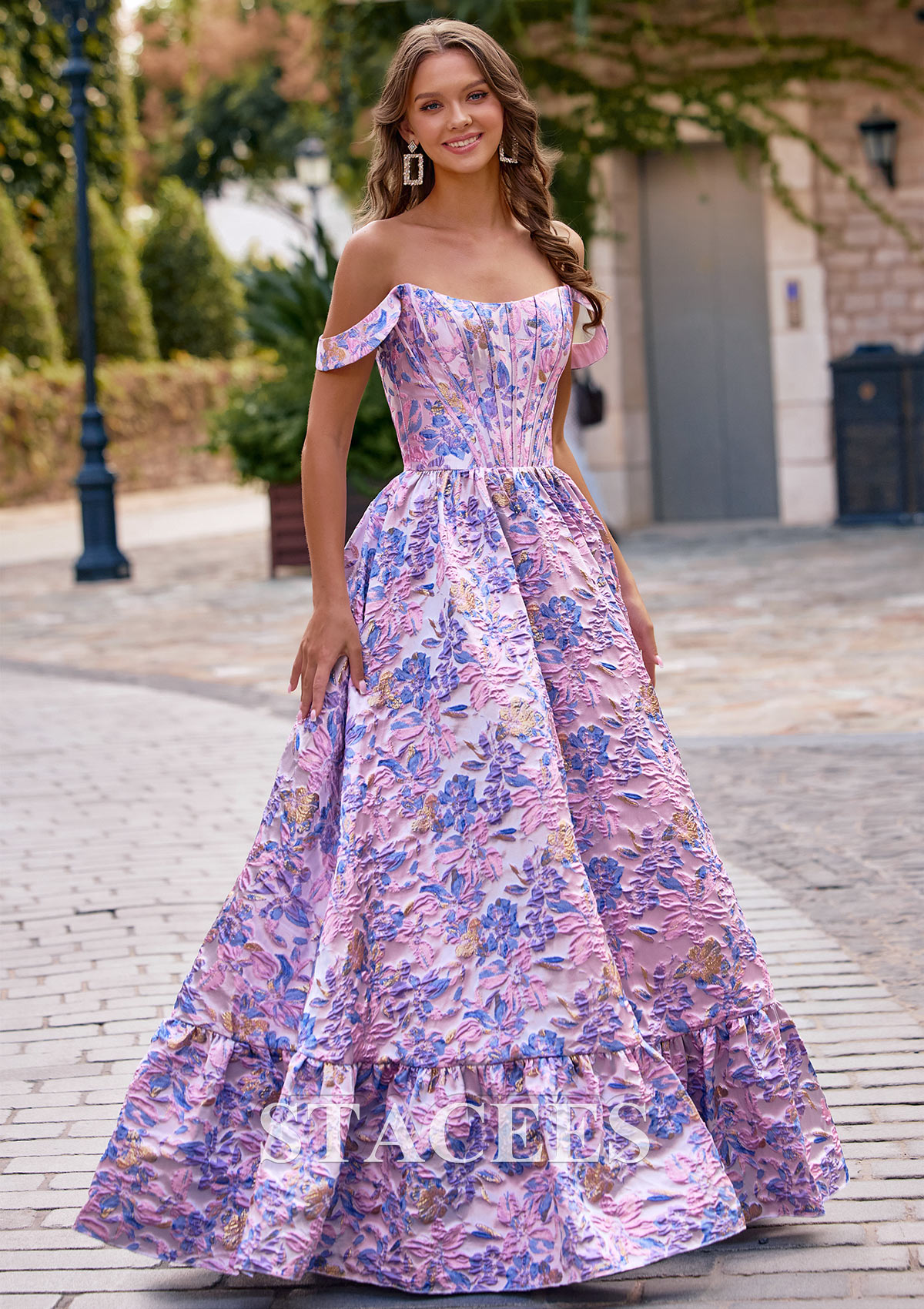Pink Lilac Floral Trapèze robe princesse épaule dénudée brocart longueur ras du sol robe de bal avec volants imprimé floral - STACEES