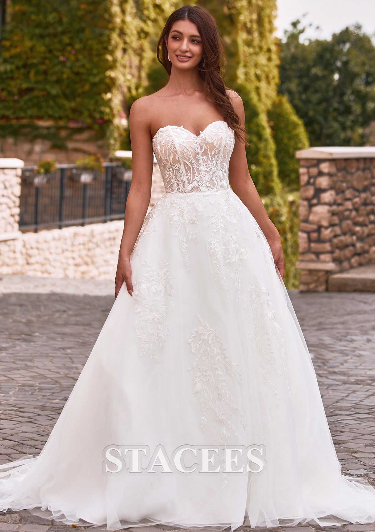 lace strapless wedding dress BABARONI Champagne Dresses A-line Sweetheart Lace Chapel Train Lace-up, Champagne / US0 For the woman who knows exactly what works for her Ivy offers luxury with intentional design Wholesale Luxury Strapless Mermaid Bridal