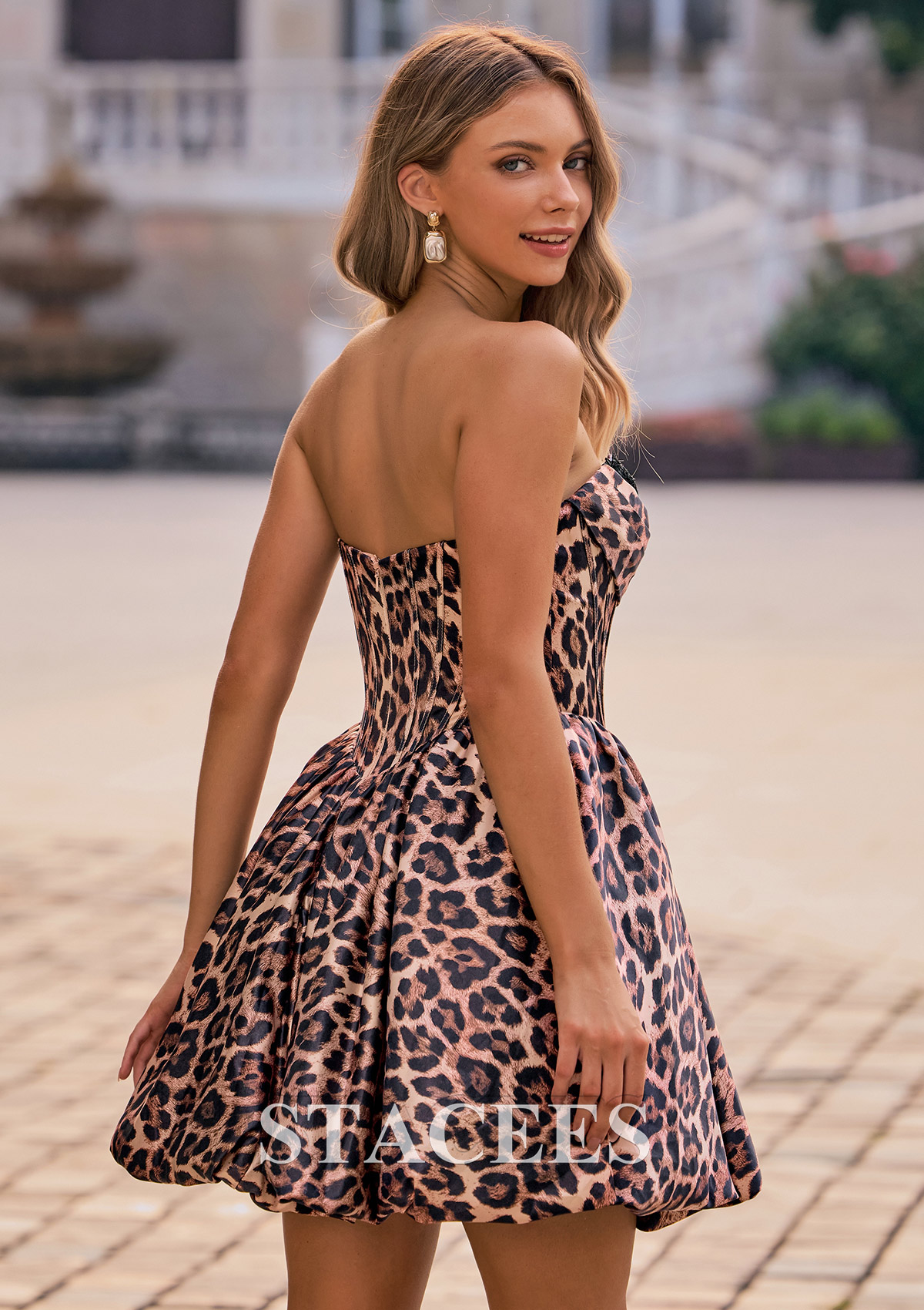 Cheetah Print Robe trapèze cache coeur satin courte/mini robe de fête de la rentré avec plissé - STACEES