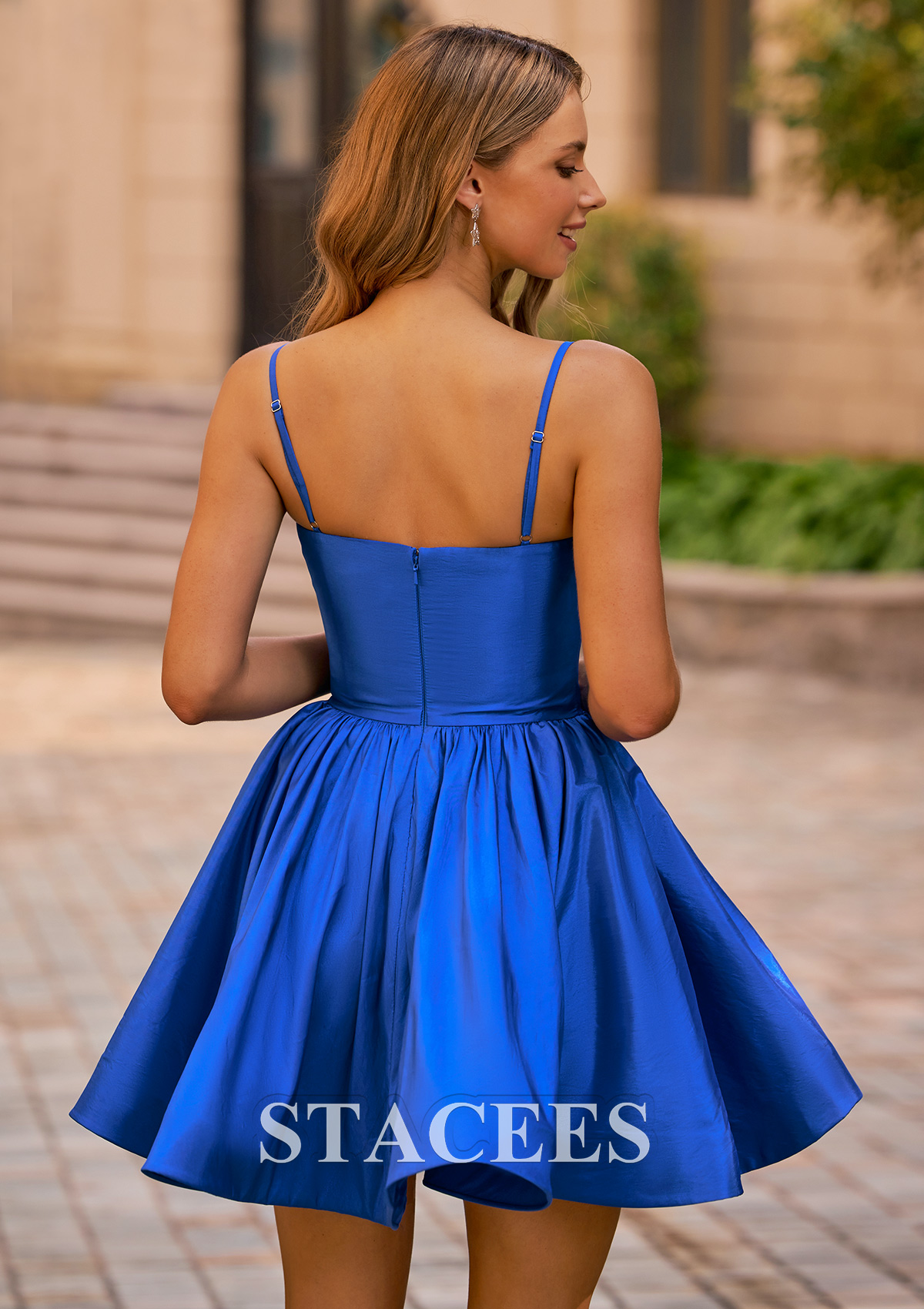 Bleu Royal Robe trapèze col en v taffetas courte/mini robe de fête de la rentré avec perles trou de serrure - STACEES