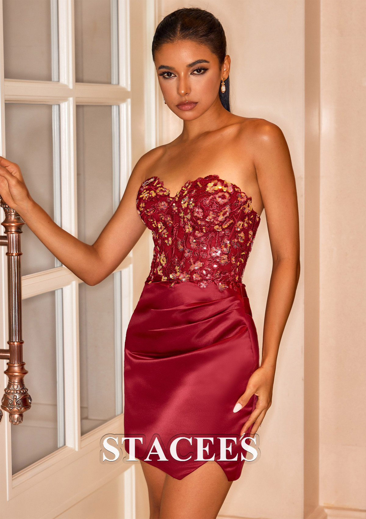 Bordeaux Fourreau cache coeur satin courte/mini robe de fête de la rentrée - STACEES