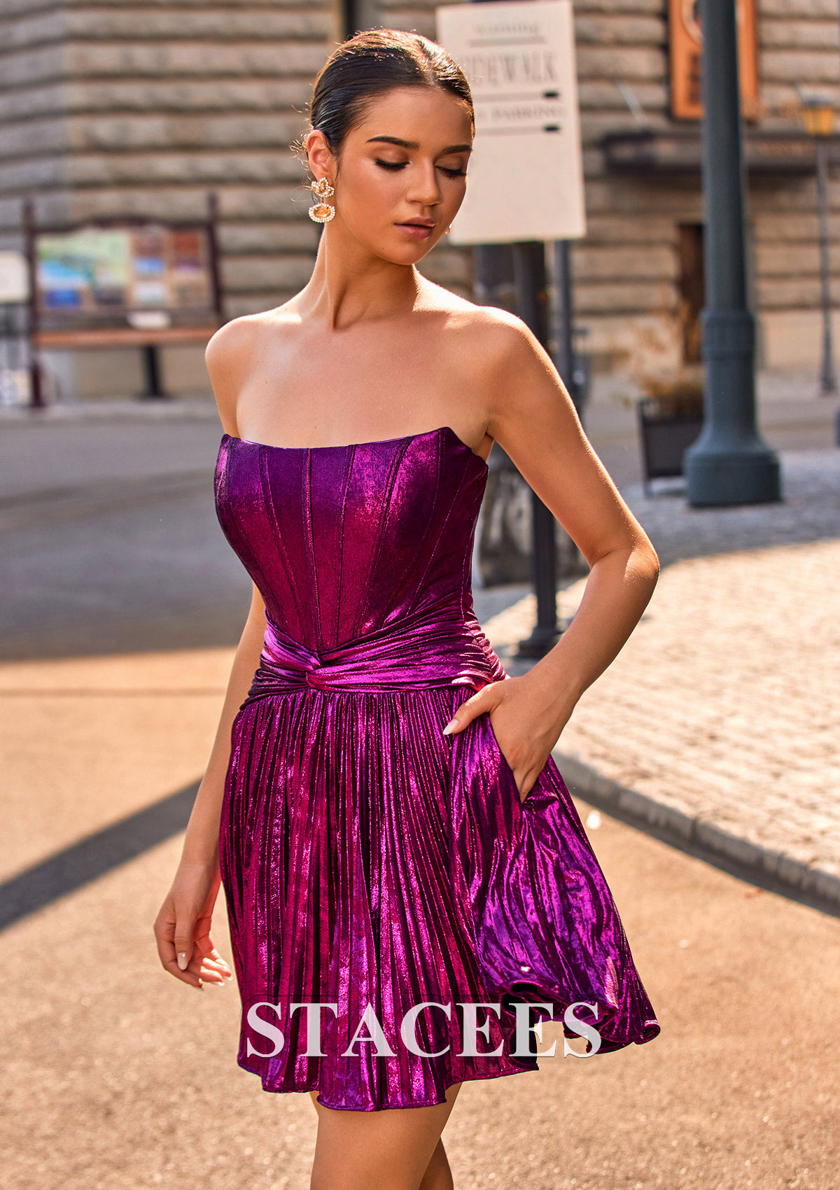 Fucsia Vestido línea a cuello cuadrado metálico corto/mini vestido para homecoming - STACEES