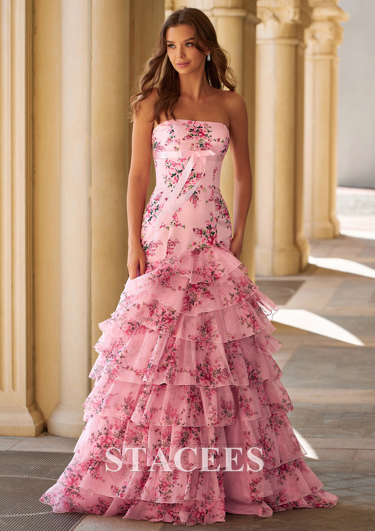Blushing Pink Floral Trapèze carrée mousseline traîne balayage robe de bal avec volants fendue noeuds papillons - STACEES