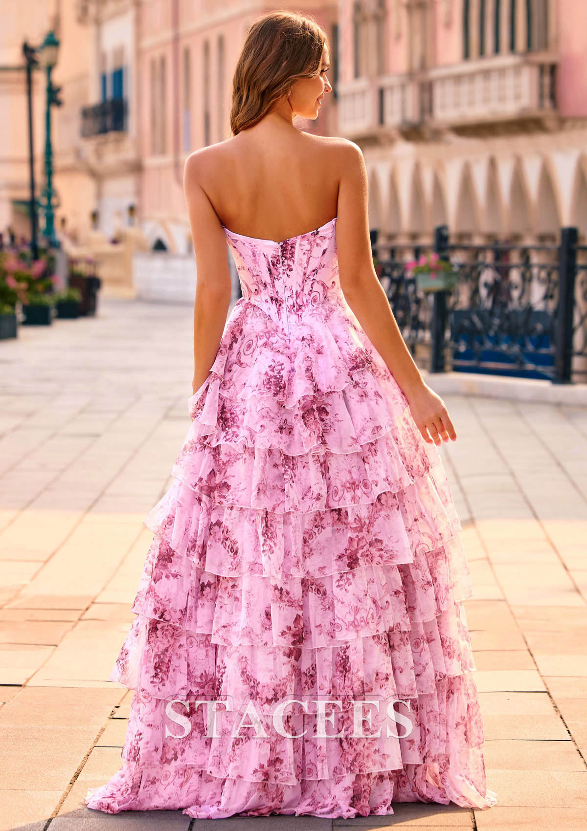 Blushing Pink Floral Trapèze cache coeur mousseline traîne balayage robe de bal avec plissé volants - STACEES