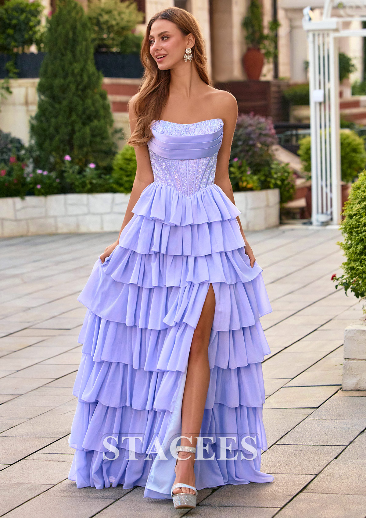 Lavande Trapèze scoop mousseline traîne balayage robe de bal avec strass thermocollant plissé - STACEES