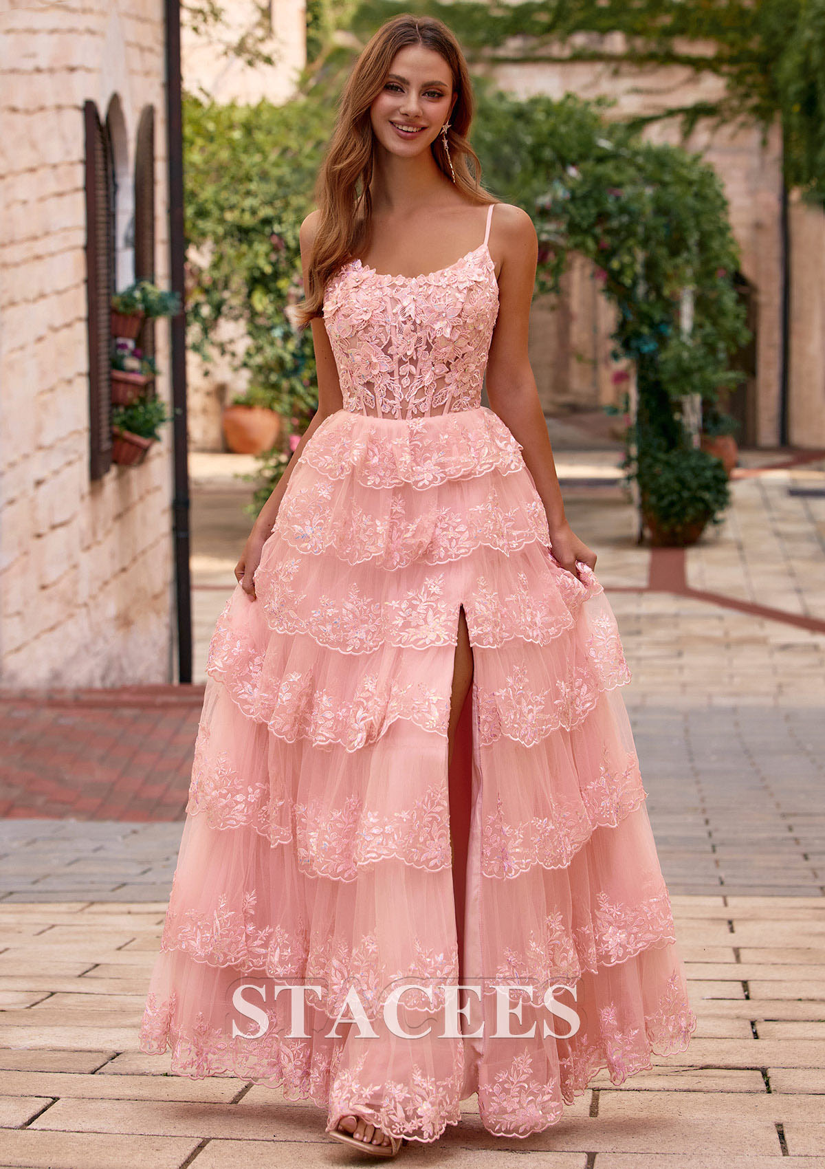 Rose Rougissant Trapèze scoop paillettes longueur ras du sol robe de bal avec fleurs volants - STACEES