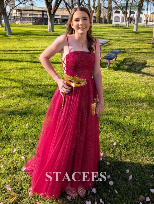 she looks so beautiful in that dress i always feel so beautiful when i wear this dress :) : r/cottagecore